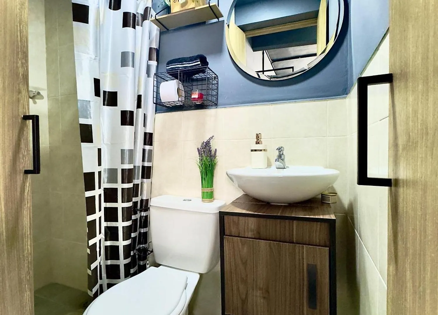 Spacious Dream House Medellin Laureles Apartment
